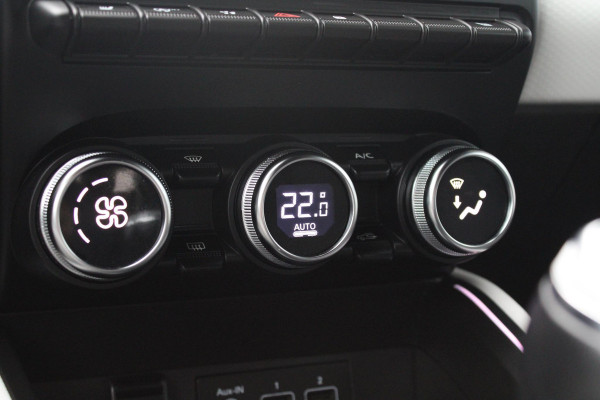 Renault Clio 1.0 TCe 90 Techno | Stoel + Stuurverwarming | Climate Control | Cruise Control | Navigatie | Lichtmetalen Velgen | Parkeersensoren Achter |