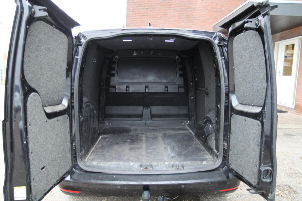 Volkswagen Caddy Cargo 2.0 TDI 1st Edition 122PK Automaat / Trekhaak / Camera / App connect