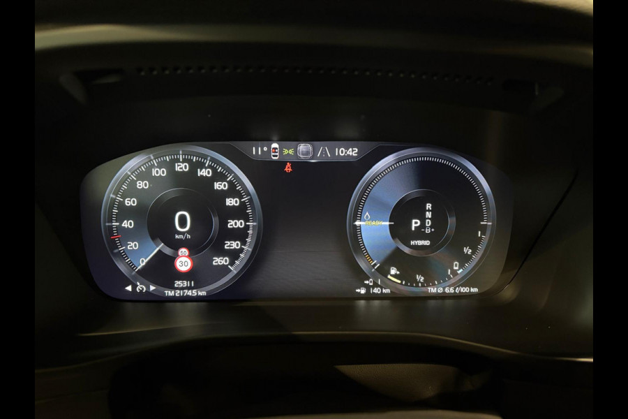 Volvo XC40 T4 Aut. Plug-In Hybrid Core Bright CC Parkeercamera 211pk