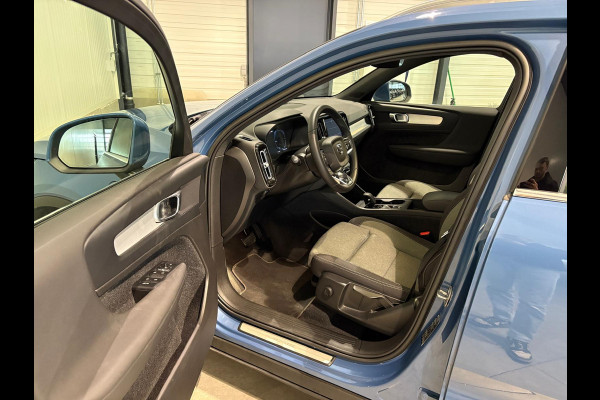Volvo XC40 T4 Aut. Plug-In Hybrid Core Bright CC Parkeercamera 211pk