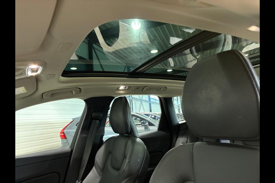 Volvo XC60 T6 Aut. Business Executive Leder Parkeercamera 340pk