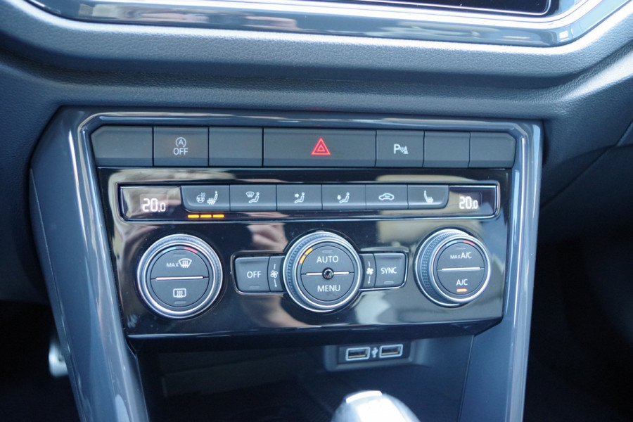 Volkswagen T-Roc 2.0 TSI 4Motion 190 PK R-Line Automaat, *NL-AUTO*, Panoramadak, Winterpakket, Carplay, Camera, Beats-Audio