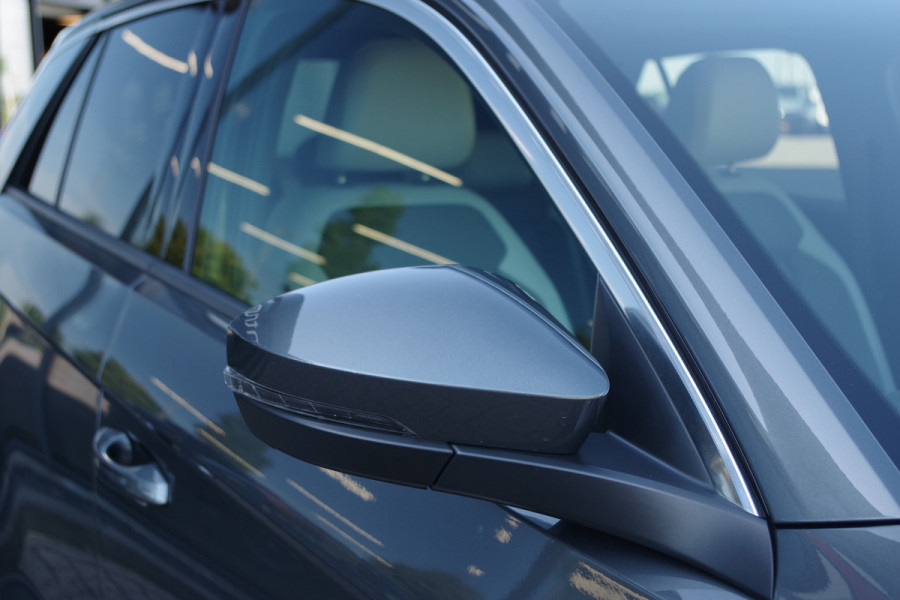 Volkswagen T-Roc 2.0 TSI 4Motion 190 PK R-Line Automaat, *NL-AUTO*, Panoramadak, Winterpakket, Carplay, Camera, Beats-Audio