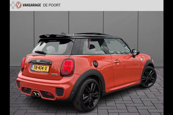 MINI Mini 2.0 Cooper S JCW | NL-auto | Pano | Leder | Stoelverw. | H&K | Sportuitlaat