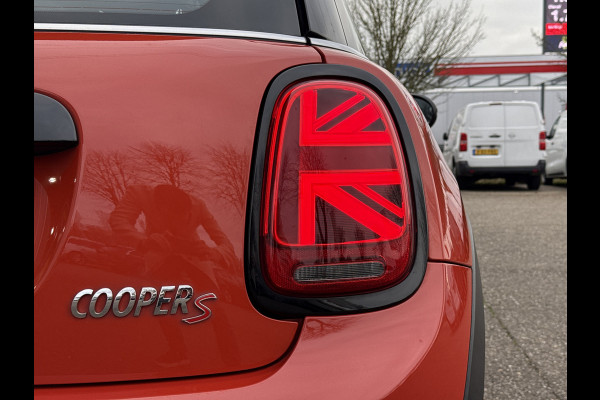 MINI Mini 2.0 Cooper S JCW | NL-auto | Pano | Leder | Stoelverw. | H&K | Sportuitlaat