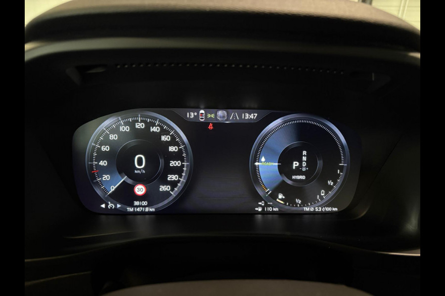 Volvo XC40 T4 Aut. Plug-in hybrid Plus Bright CC Luxe Stoelen Navi Parkeercamera 211pk