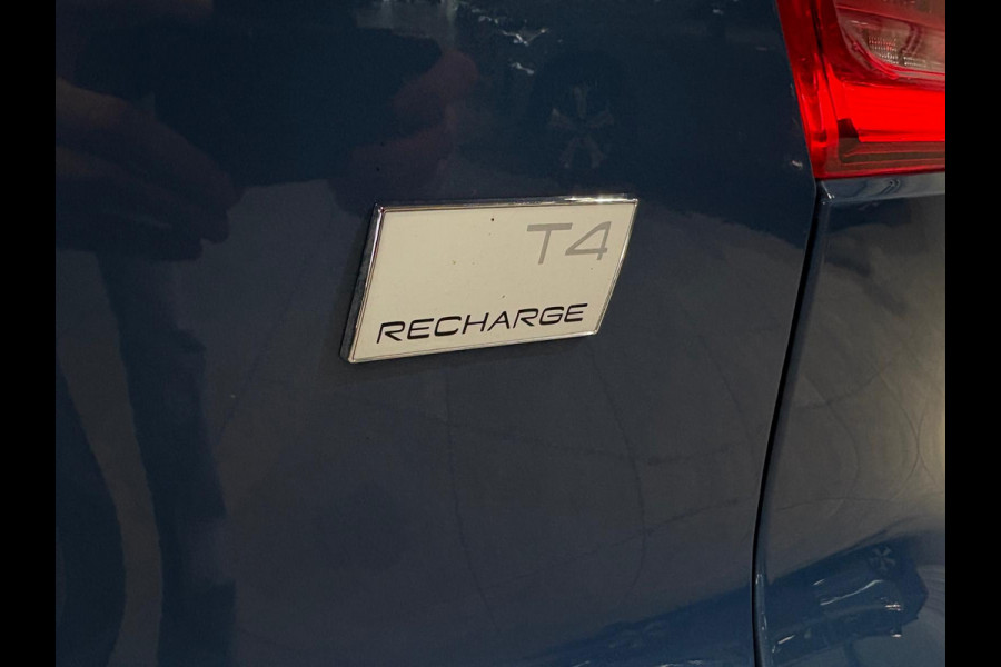 Volvo XC40 T4 Aut. Plug-in hybrid Plus Bright CC Luxe Stoelen Navi Parkeercamera 211pk