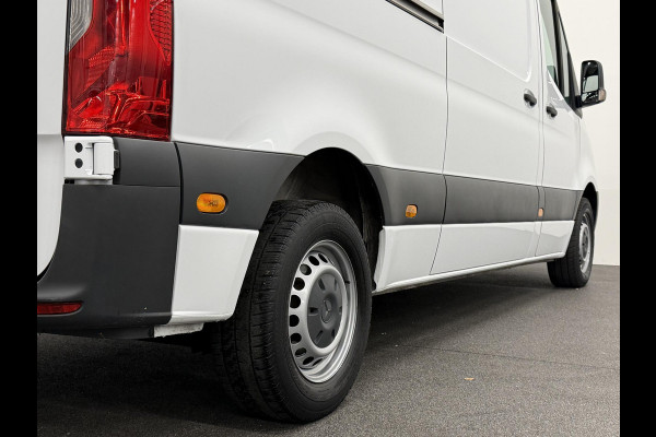 Mercedes-Benz Sprinter L2H2 FWD Automaat Airco Cruise Control Navi Trekhaak Imperiaal
