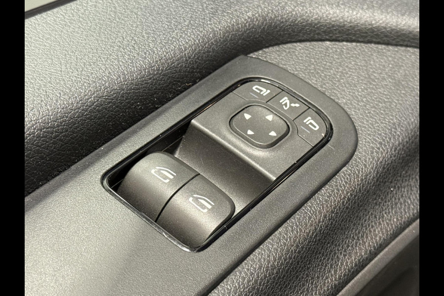 Mercedes-Benz Sprinter L2H2 FWD Automaat Airco Cruise Control Navi Trekhaak Imperiaal