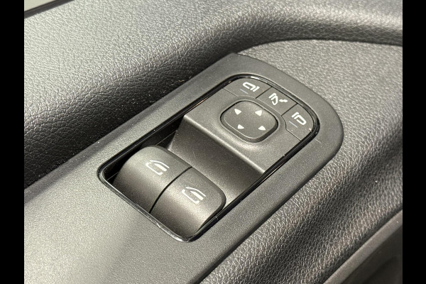 Mercedes-Benz Sprinter L2H2 FWD Automaat Airco Cruise Control Navi Trekhaak Imperiaal