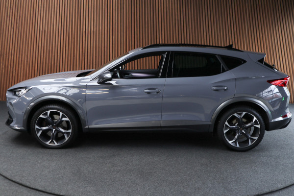 CUPRA Formentor 2.0 TSI 4DRIVE Panodak Leer 360° Memory PDC Elektr. bedienbare achterklep Stuurverwarming Navi Climate voor & achter Zwart hemelbekleding Stoelverwarming Virtual cockpit Keyless Entry & Go LM velgen