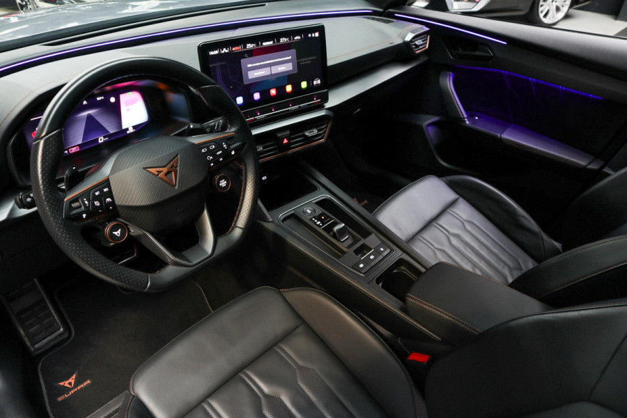CUPRA Formentor 2.0 TSI 4DRIVE Panodak Leer 360° Memory PDC Elektr. bedienbare achterklep Stuurverwarming Navi Climate voor & achter Zwart hemelbekleding Stoelverwarming Virtual cockpit Keyless Entry & Go LM velgen