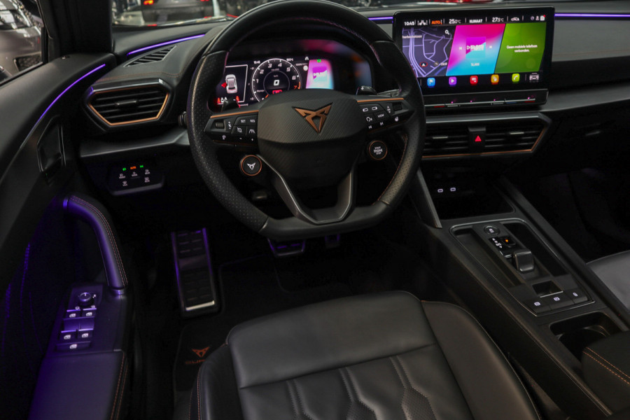 CUPRA Formentor 2.0 TSI 4DRIVE Panodak Leer 360° Memory PDC Elektr. bedienbare achterklep Stuurverwarming Navi Climate voor & achter Zwart hemelbekleding Stoelverwarming Virtual cockpit Keyless Entry & Go LM velgen