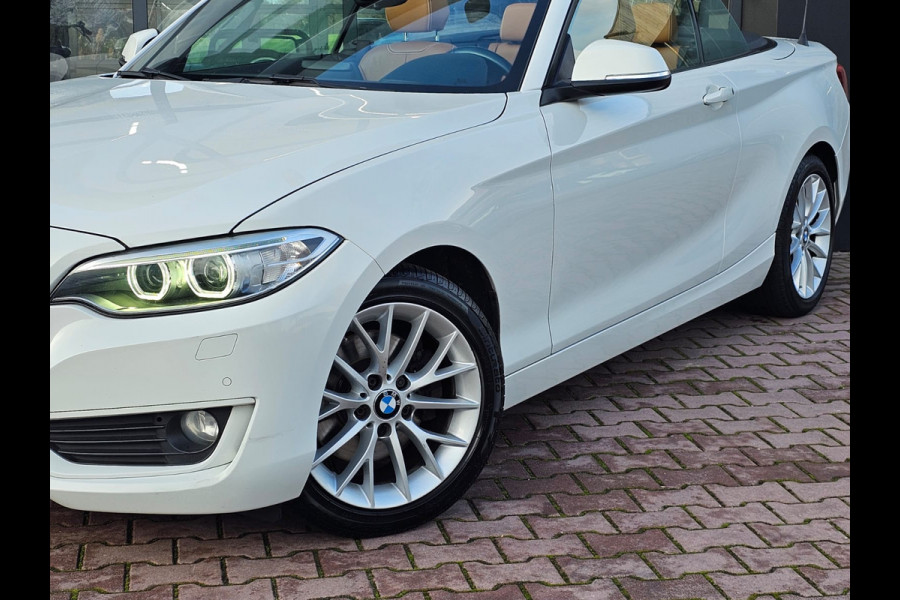 BMW 2 Serie Cabrio 220i Centennial High Executive | Automaat | Leder | Xenon | Windscherm | Stoelverwarming | PDC |