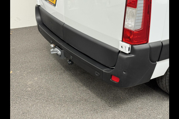 Renault Master T33 2.3 dCi 135PK L2H2 BPM VRIJ! Airco Cruise control Parkeersensoren Navigatie Trekhaak