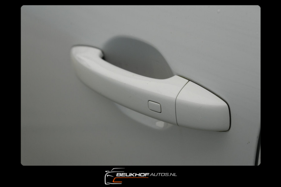 Renault Clio 1.0 TCe Intens Half Leer Carplay Parkeersensor