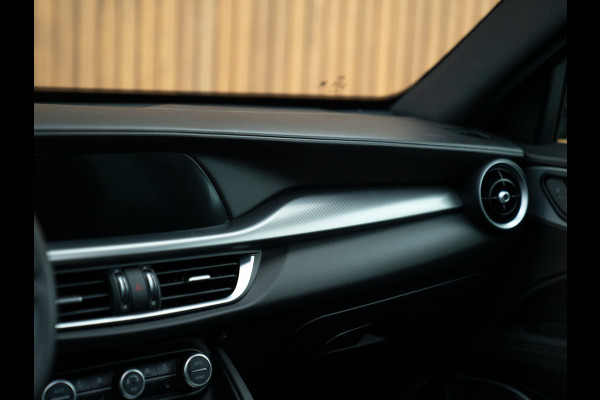 Alfa Romeo Stelvio 2.0T 280pk AWD Veloce | Pano-dak | Adapt. cruise | Performance Pack | CarPlay