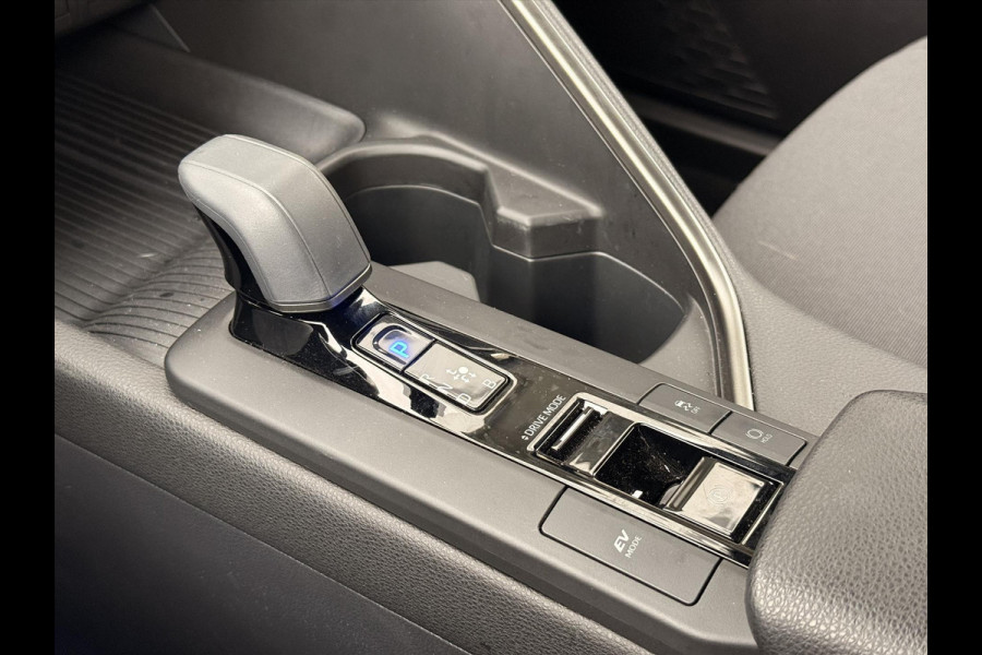 Toyota C-HR 1.8 Hybrid Active | Dodehoekdetectie, Apple carplay/Android auto, Camera, Adaptive cruise control, Climate control