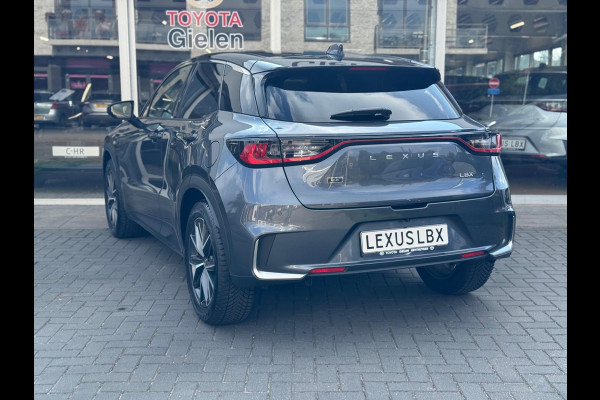 Lexus LBX 1.5 Hybrid Emotion Tech Pack | Leer, Elektrische achterklep, Keyless, Stoel + Stuurverwarming, 18 inch, Privacy glass