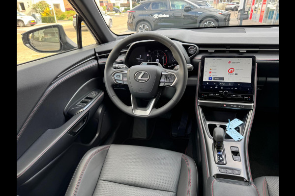 Lexus LBX 1.5 Hybrid Emotion Tech Pack | Leer, Elektrische achterklep, Keyless, Stoel + Stuurverwarming, 18 inch, Privacy glass