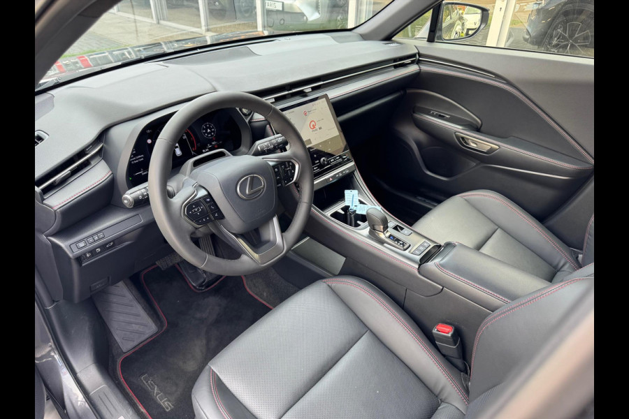 Lexus LBX 1.5 Hybrid Emotion Tech Pack | Leer, Elektrische achterklep, Keyless, Stoel + Stuurverwarming, 18 inch, Privacy glass