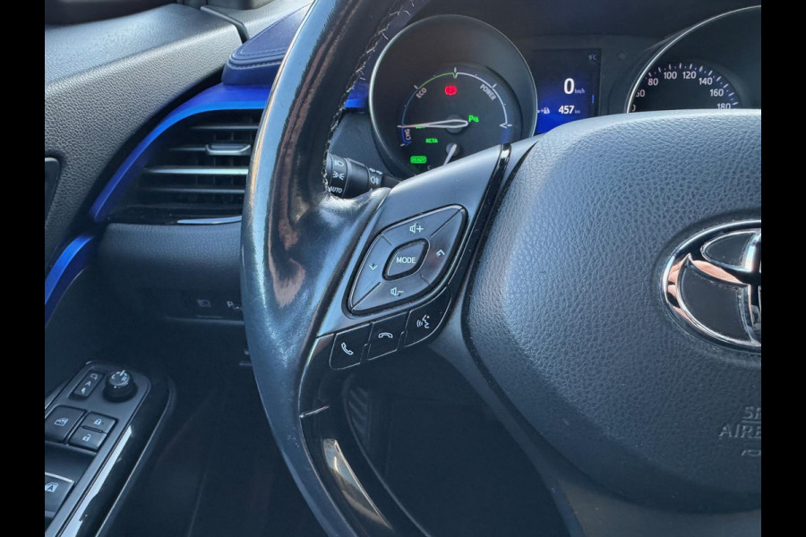 Toyota C-HR 1.8 Hybrid Bi-Tone Plus | JBL, LED Pakket, Dodehoekherkenning, Navigatie, Parkeersensoren, Stoelverwarming, Keyless, 18 inch