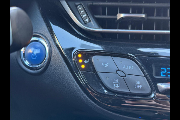 Toyota C-HR 1.8 Hybrid Bi-Tone Plus | JBL, LED Pakket, Dodehoekherkenning, Navigatie, Parkeersensoren, Stoelverwarming, Keyless, 18 inch