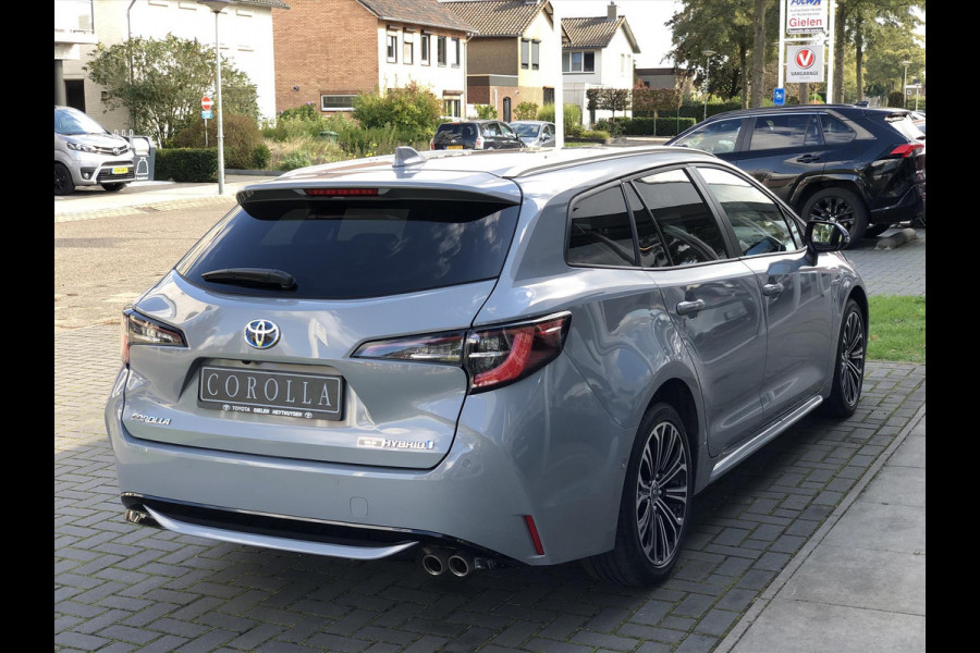 Toyota Corolla Touring Sports 2.0 Hybrid Style | Dodehoekherkenning, Parkeersensoren, CarPlay/Android Auto, Stoel + Stuurverwarming, Keyless