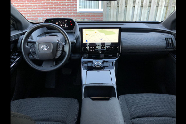 Toyota Bz4x 71,4 kWh 204pk Dynamic | Groot scherm, 360 Camera, Parkeersensoren, Elektrische achterklep, LED, Stoel + Stuurverwarming