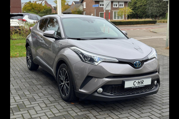 Toyota C-HR 1.8 Hybrid Executive | Stoelverwarming, Navigatie, Keyless, Leer/Stof, 18 Inch