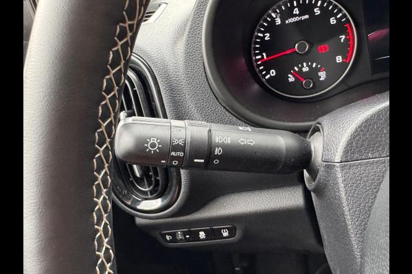 Kia Picanto 1.2 Automaat 5-Zits DynamicLine | Parkeersensoren, Stoel + Stuurverwarming, Lichtmetalen velgen, Cruise control, CarPlay
