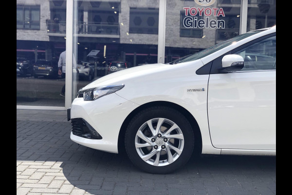 Toyota Auris 1.8 Hybrid Dynamic Ultimate | Climate control, Stoelverwarming, Navigatie, Achteruitrijcamera, Cruise control