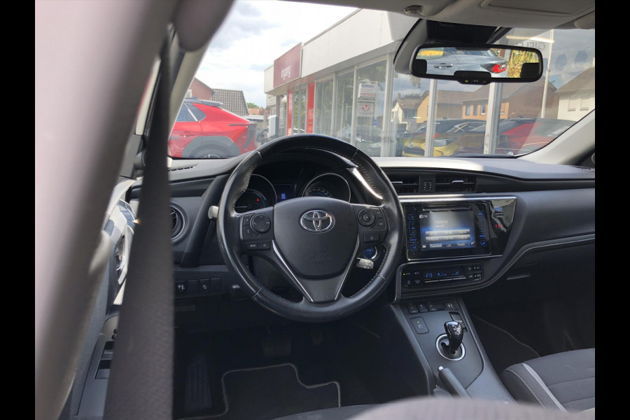 Toyota Auris 1.8 Hybrid Dynamic Ultimate | Climate control, Stoelverwarming, Navigatie, Achteruitrijcamera, Cruise control