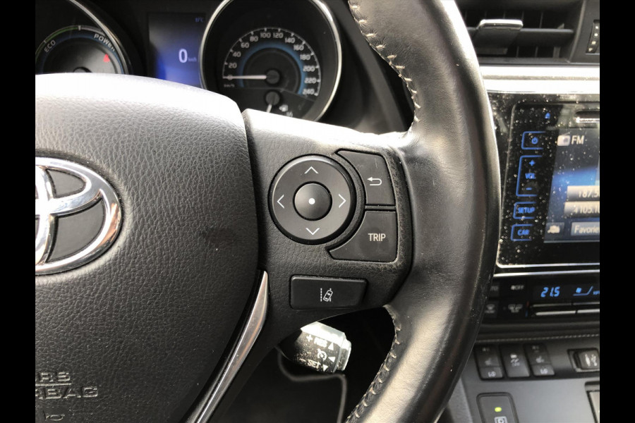 Toyota Auris 1.8 Hybrid Dynamic Ultimate | Climate control, Stoelverwarming, Navigatie, Achteruitrijcamera, Cruise control