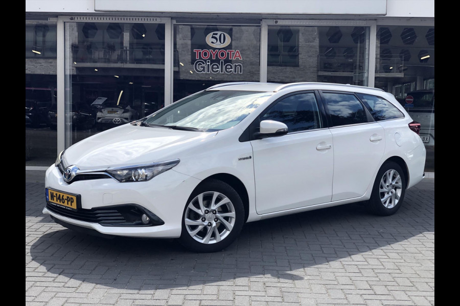 Toyota Auris 1.8 Hybrid Dynamic Ultimate | Climate control, Stoelverwarming, Navigatie, Achteruitrijcamera, Cruise control