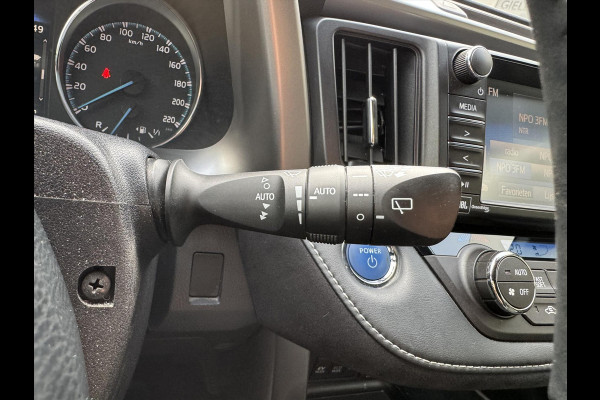 Toyota RAV4 2.5 Hybrid AWD Executive Business | 360 camera, Stoel/stuurverwarming, Adaptive cruise control, Navigatie, 1.650KG trekgewicht