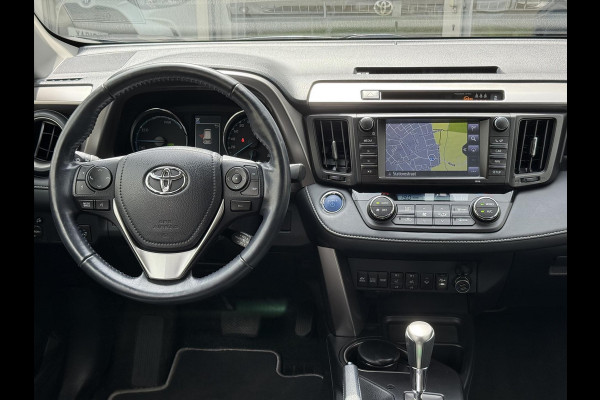 Toyota RAV4 2.5 Hybrid AWD Style | Navigatie, Stoel + Stuurverwarming, Parkeersensoren, Keyless, 18 inch, 1.650KG Trekgewicht, 4X4
