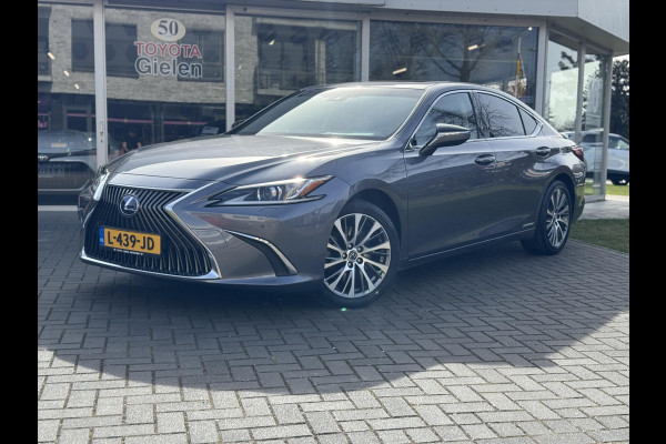 Lexus ES 300h Business Line | Schuifdak, Groot scherm, Stoel + Stuurverwarming, Dodehoekherkenning, Parkeersensoren, CarPlay