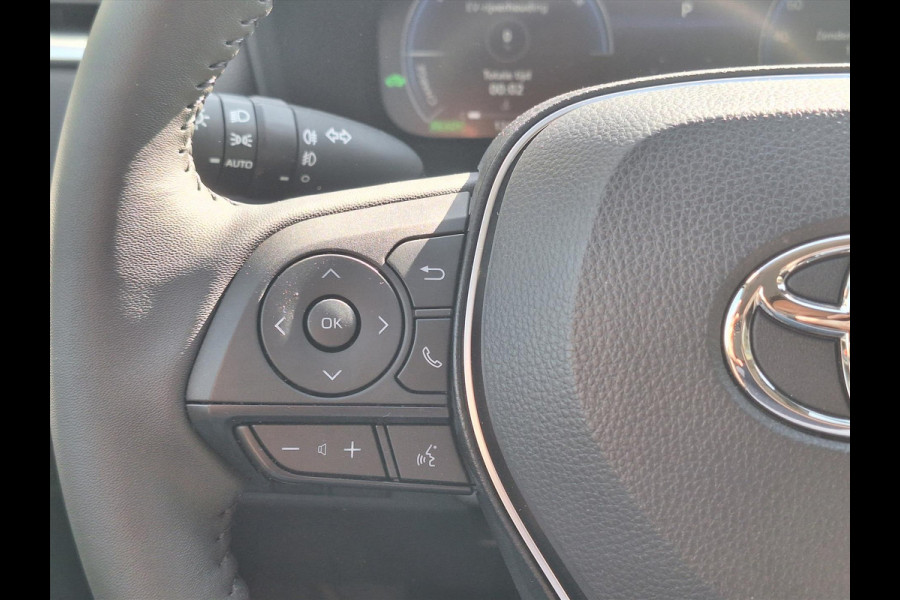 Toyota RAV4 Hybrid 220 Dynamic Plus | 18inch, Groot scherm, Dodehoekherkenning, Parkeersensoren, Stoelverwarming, Nieuwe multimedia