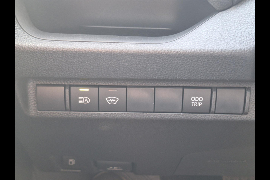 Toyota RAV4 Hybrid 220 Dynamic Plus | 18inch, Groot scherm, Dodehoekherkenning, Parkeersensoren, Stoelverwarming, Nieuwe multimedia