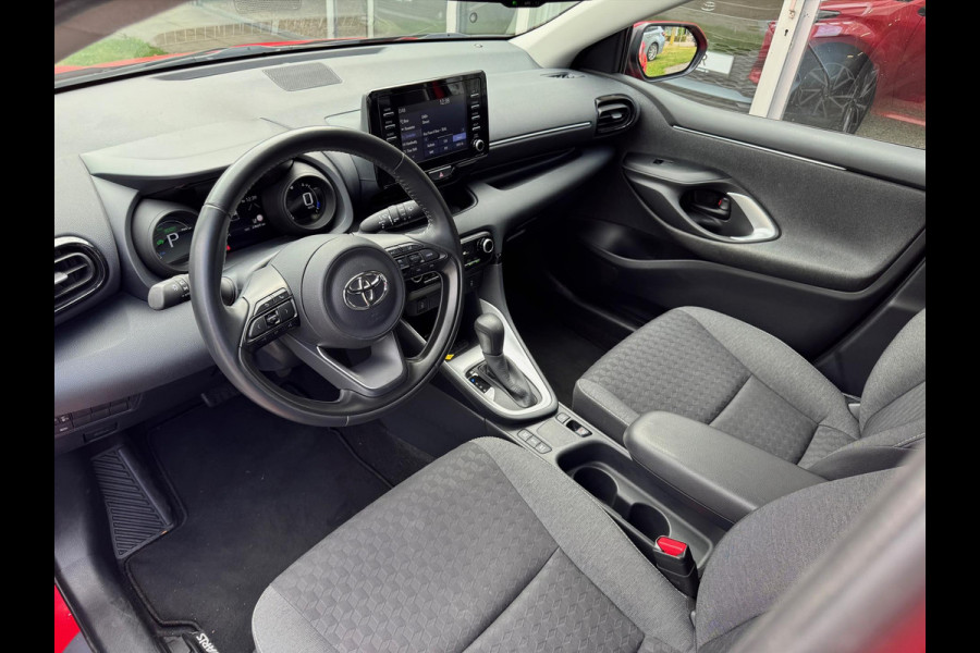 Toyota Yaris 1.5 Hybrid Dynamic | Stoelverwarming, Keyless, Apple Carplay/Android auto, Parkeercamera, LED