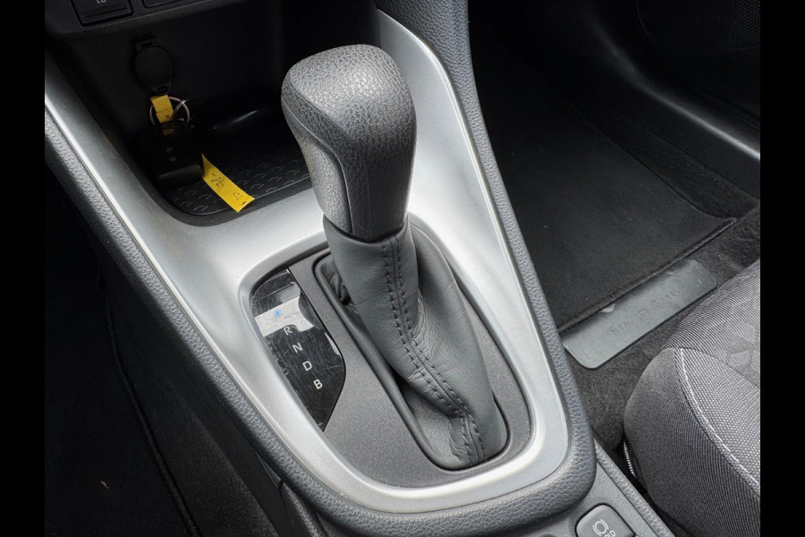 Toyota Yaris 1.5 Hybrid Dynamic | Stoelverwarming, Keyless, Apple Carplay/Android auto, Parkeercamera, LED