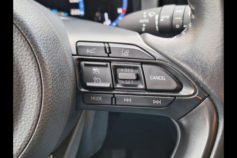 Toyota Yaris Cross 1.5 Hybrid Dynamic | Smart connect, 17 inch, Apple Carplay/Android auto, Keyless, Startknop, Privacy glass