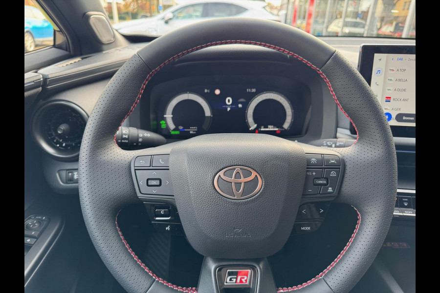 Toyota C-HR Plug-in Hybrid GR Sport | Elektrische achterklep, Stoel + Stuurverwarming, Half leer, Dodehoekherkenning, 19 inch, LED, Groot sc