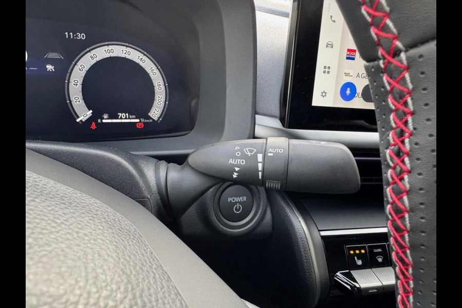 Toyota C-HR Plug-in Hybrid GR Sport | Elektrische achterklep, Stoel + Stuurverwarming, Half leer, Dodehoekherkenning, 19 inch, LED, Groot sc