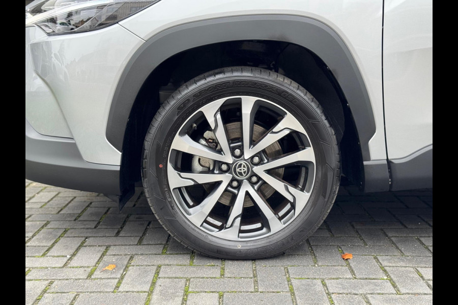 Toyota Corolla Cross 1.8 Hybrid Style | Dodehoekdetectie, Elektrische achterklep, Stoel + stuurverwarming, 18 inch, Apple carplay/Android auto