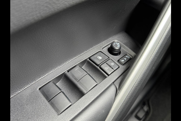 Toyota Corolla Cross 1.8 Hybrid Style | Dodehoekdetectie, Elektrische achterklep, Stoel + stuurverwarming, 18 inch, Apple carplay/Android auto