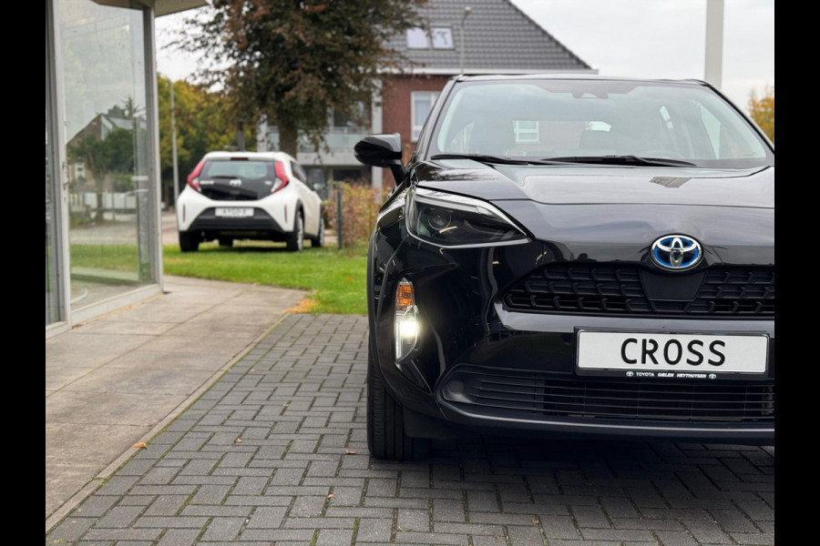 Toyota Yaris Cross 1.5 Hybrid Active Plus | 17 inch Lichtmetalen velgen, Apple CarPlay/Android Auto, Parkeercamera, Adaptive cruise control