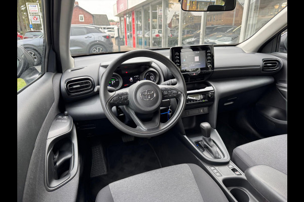 Toyota Yaris Cross 1.5 Hybrid Active Plus | 17 inch Lichtmetalen velgen, Apple CarPlay/Android Auto, Parkeercamera, Adaptive cruise control