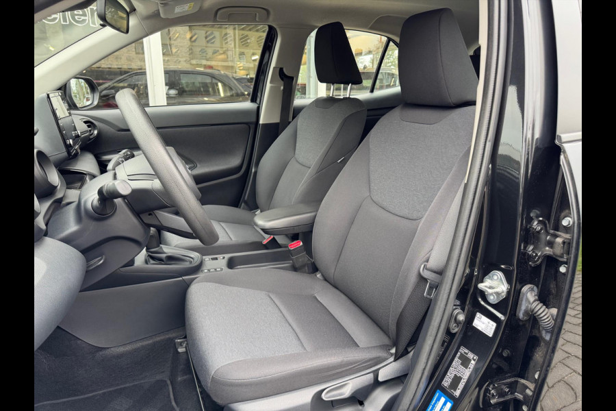 Toyota Yaris Cross 1.5 Hybrid Active Plus | 17 inch Lichtmetalen velgen, Apple CarPlay/Android Auto, Parkeercamera, Adaptive cruise control